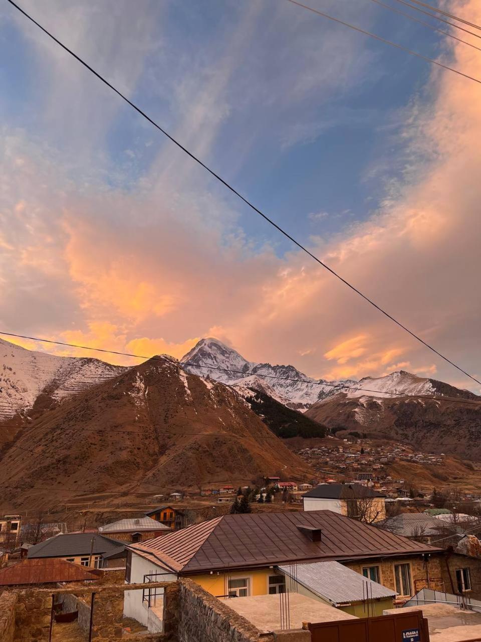 Guest House Misho Kazbegi Exterior foto